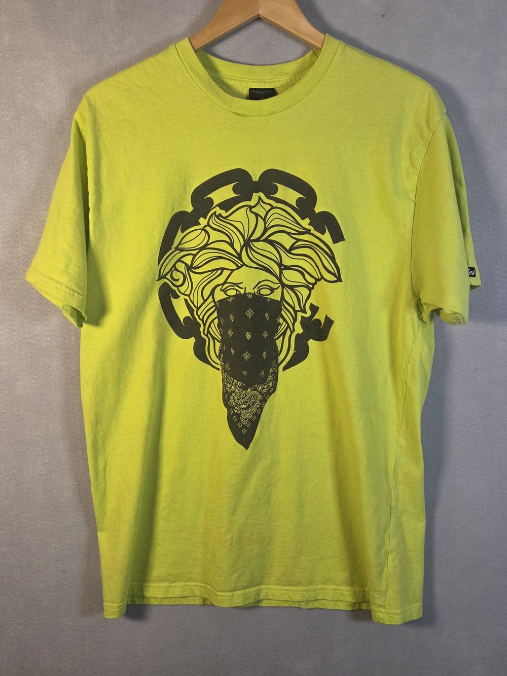 Crooks & Castles Medusa bandana graphic t-shirt  (S595)